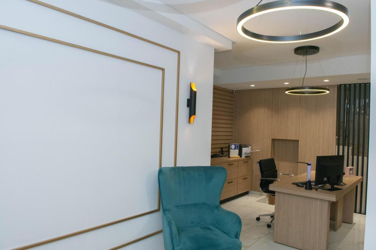 Leto Boutique Hotel 阿格里尼翁 外观 照片