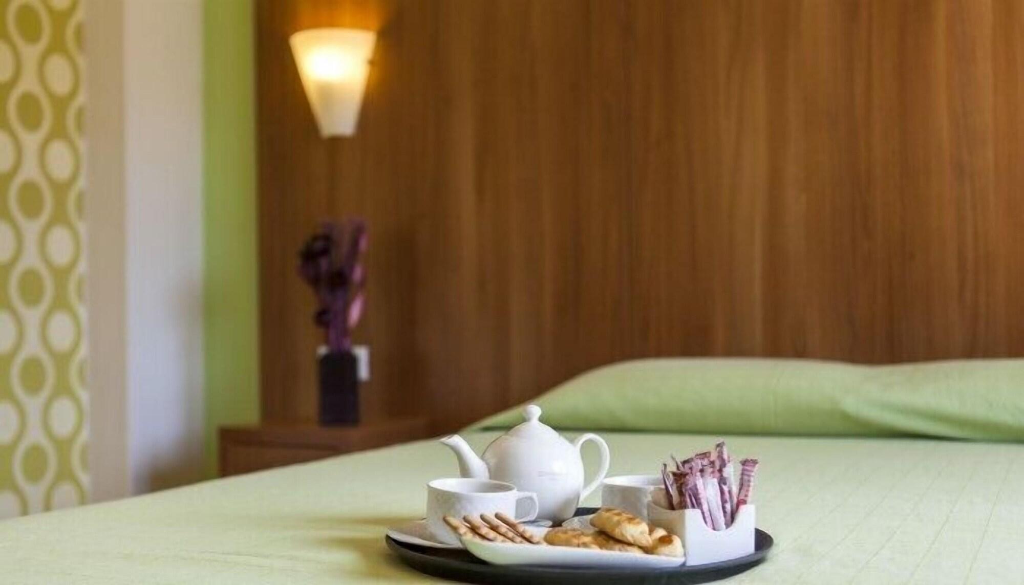 Leto Boutique Hotel 阿格里尼翁 外观 照片
